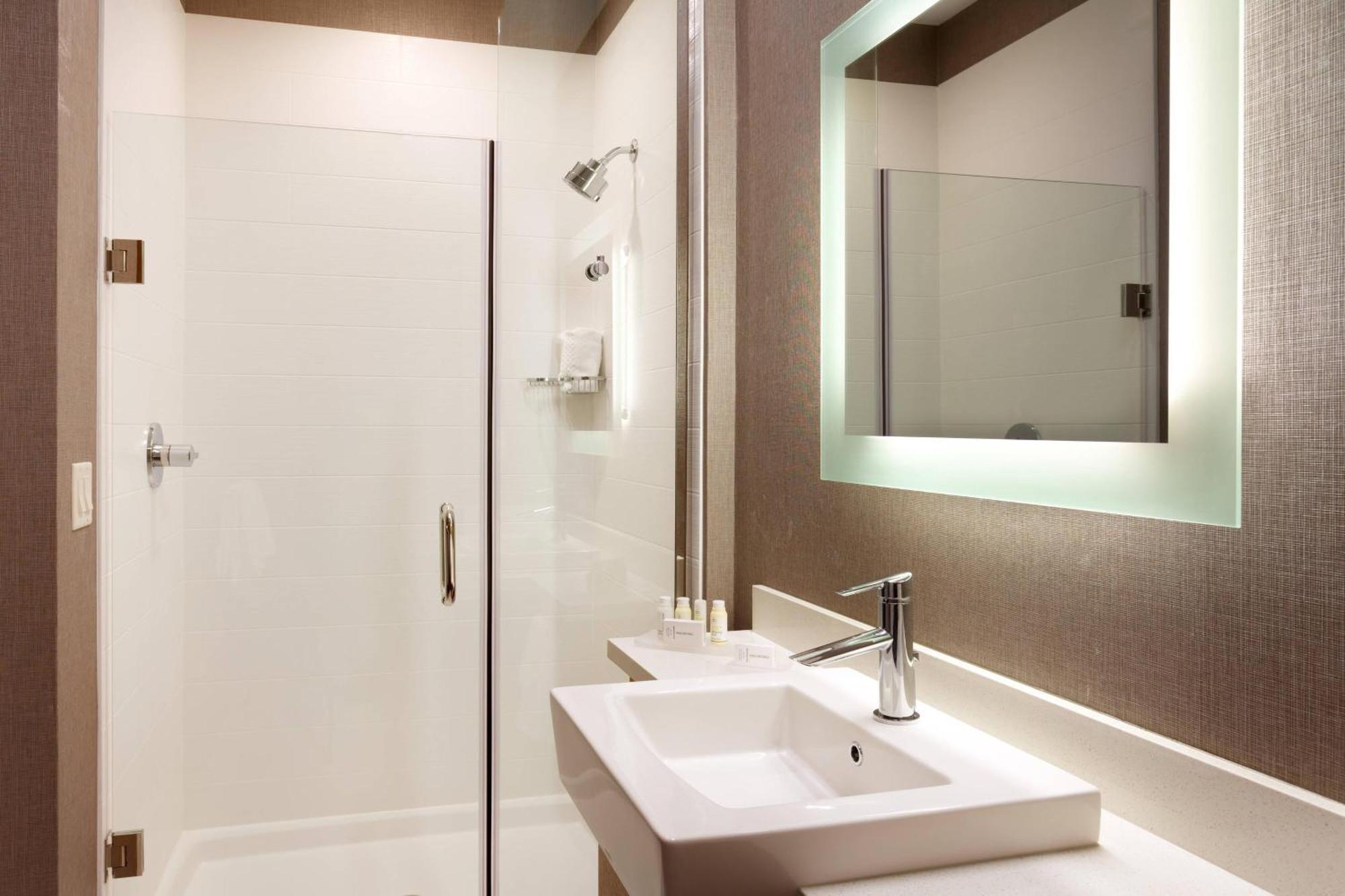 Springhill Suites By Marriott Coralville Ngoại thất bức ảnh