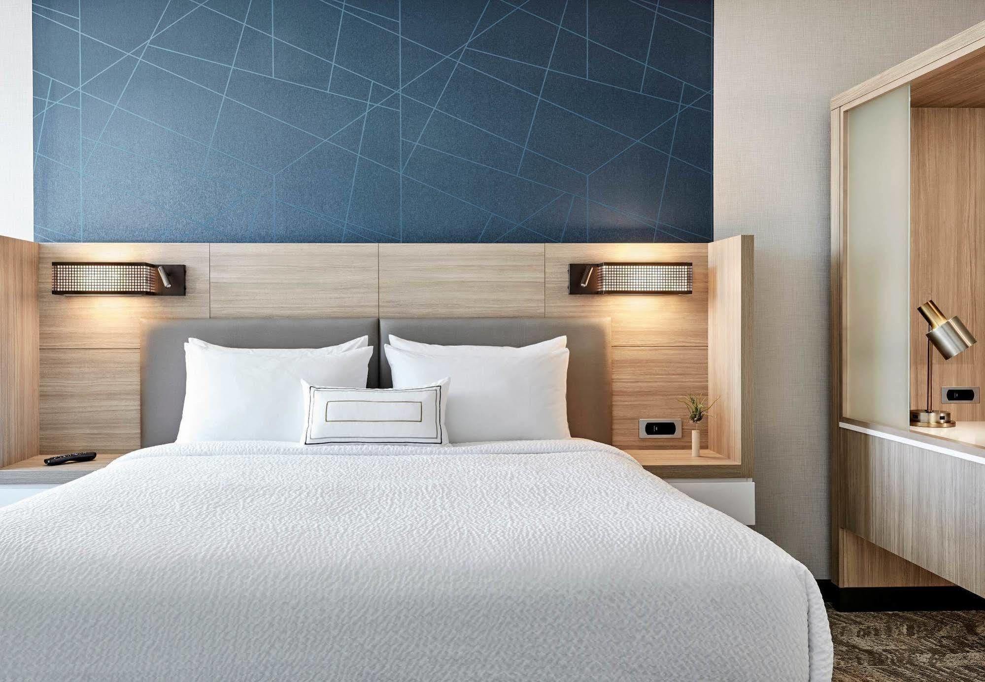 Springhill Suites By Marriott Coralville Ngoại thất bức ảnh