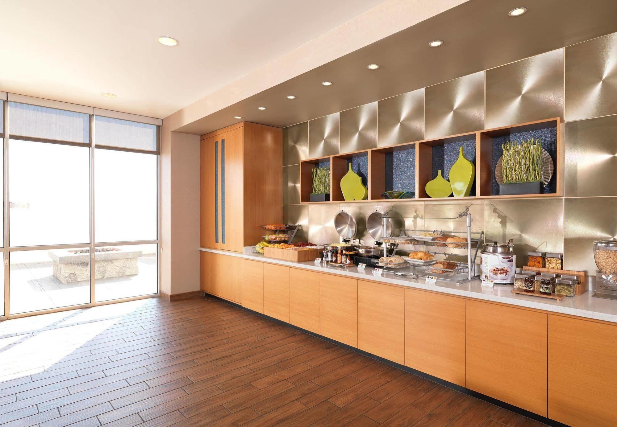 Springhill Suites By Marriott Coralville Ngoại thất bức ảnh